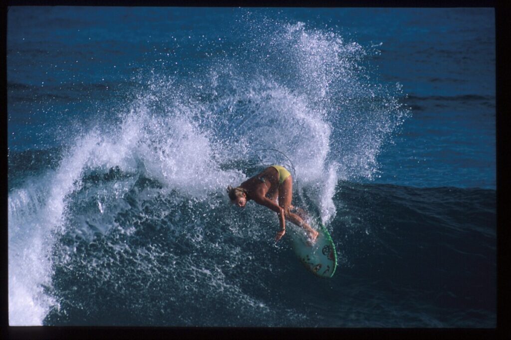  Brigitte Mayer: a diretora por trás do surfe feminino da CBSurf
